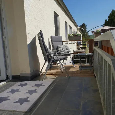 Moderne Black Beauty Auf Idyllischem Reiterhof Naehe Burg Eltz Апартаменты Munstermaifeld