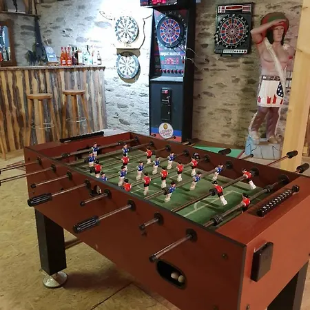 Moderne Black Beauty Auf Idyllischem Reiterhof Naehe Burg Eltz Апартаменты